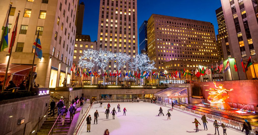 rockefeller center, new york, manhattan at night